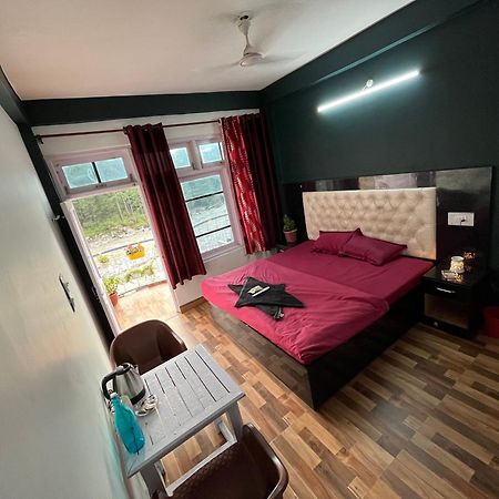 Shanti Cafe & Hostels Kasol Zewnętrze zdjęcie