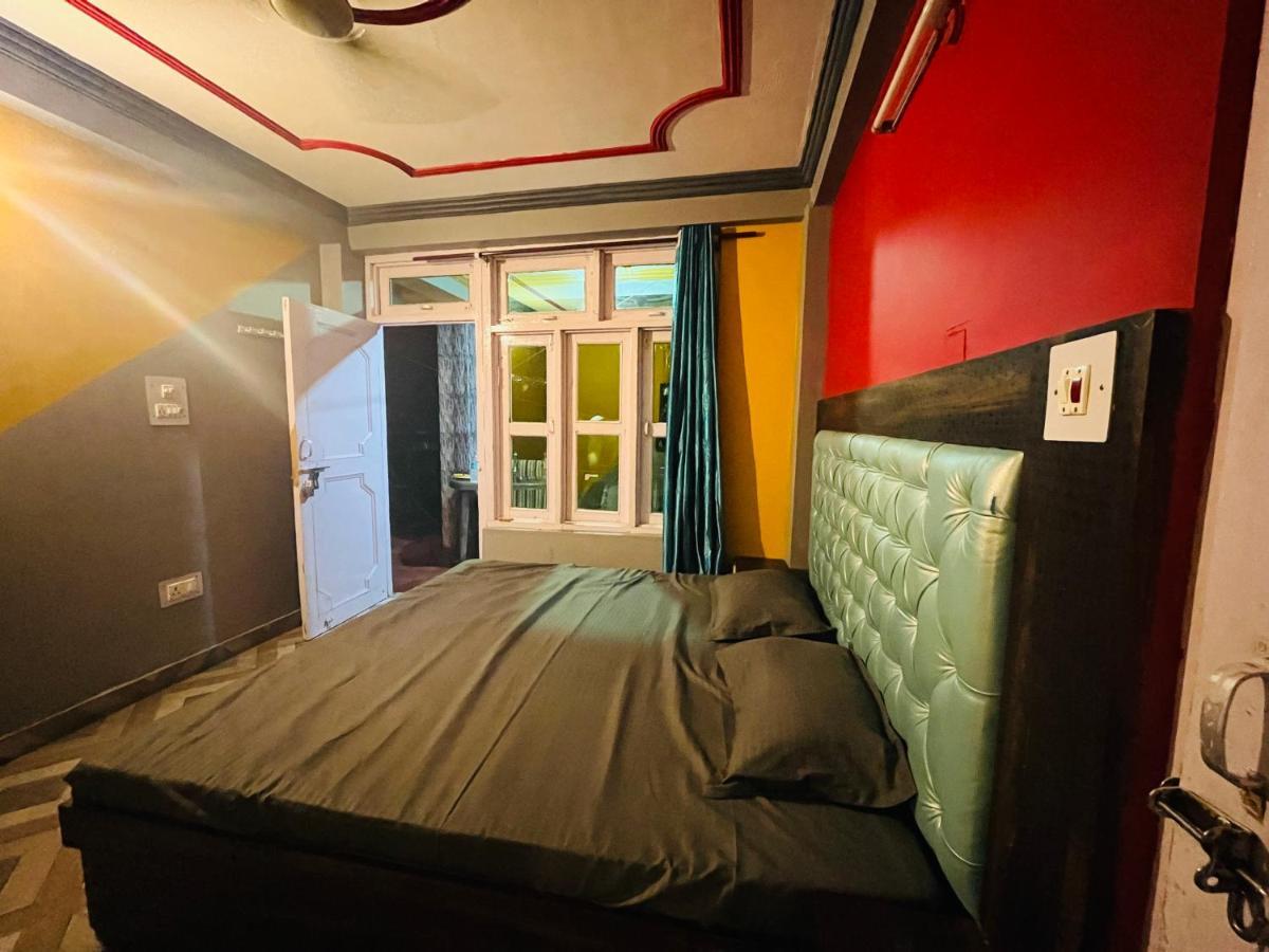 Shanti Cafe & Hostels Kasol Zewnętrze zdjęcie